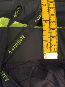 Thick waistband. Comfortable in long races.